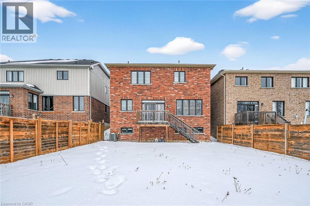 17 Larry Crescent, Caledonia, ON - Outdoor With Deck Patio Veranda