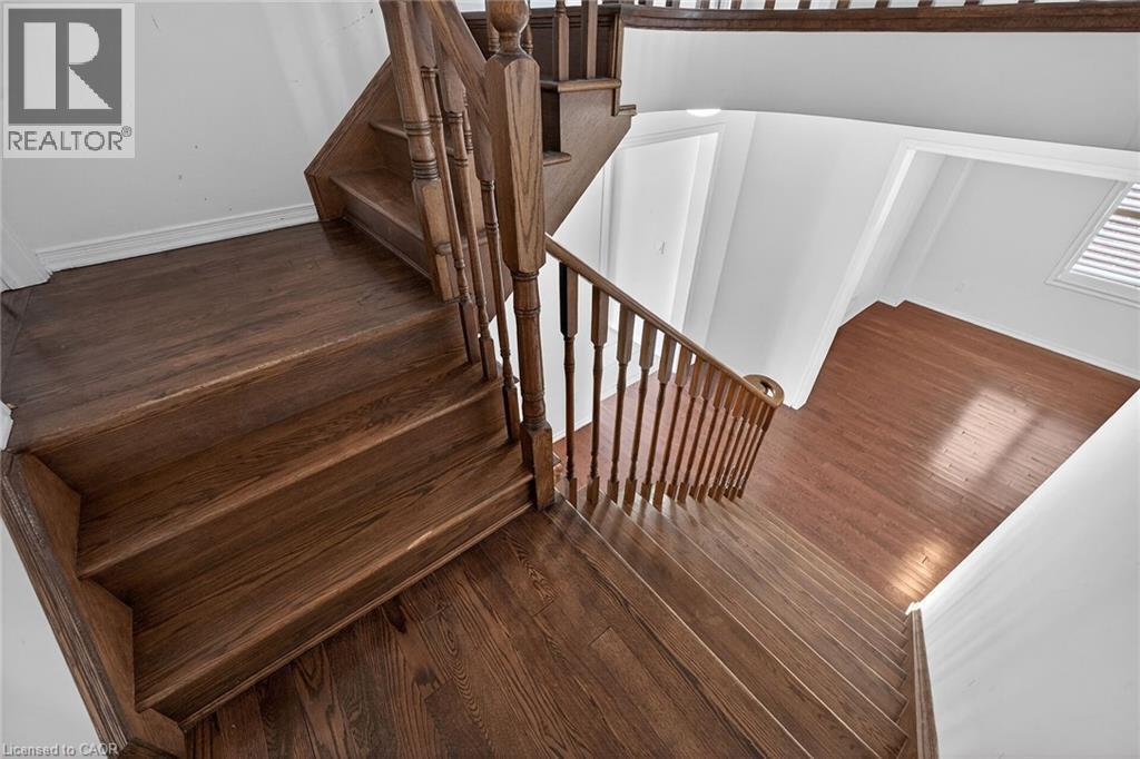 17 Larry Crescent, Caledonia, ON - Indoor Photo Showing Other Room