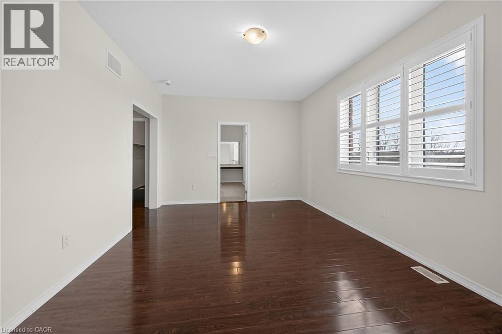 17 Larry Crescent, Caledonia, ON - Indoor Photo Showing Other Room