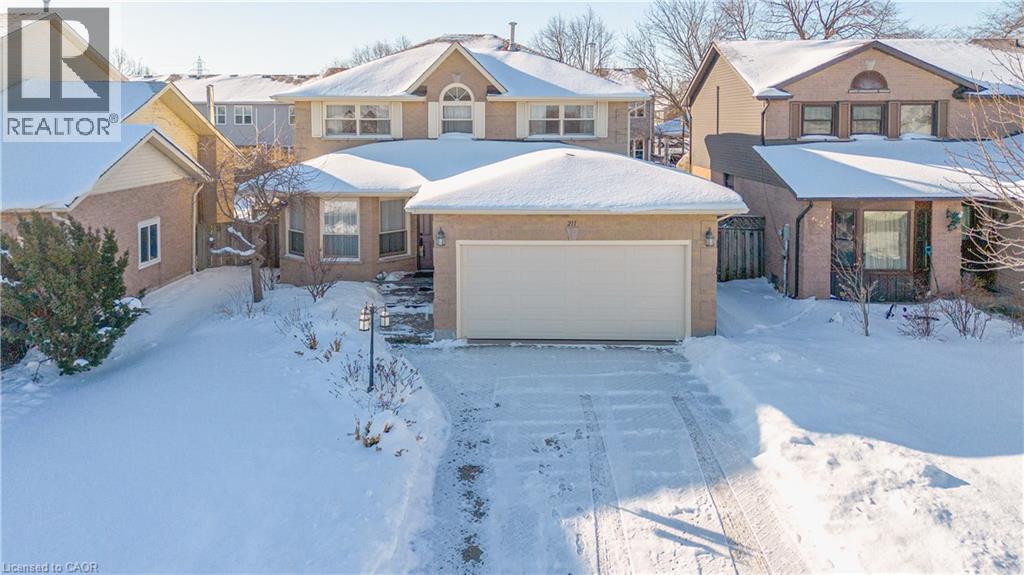 211 Rushdale Drive, Hamilton, ON - Outdoor With Facade