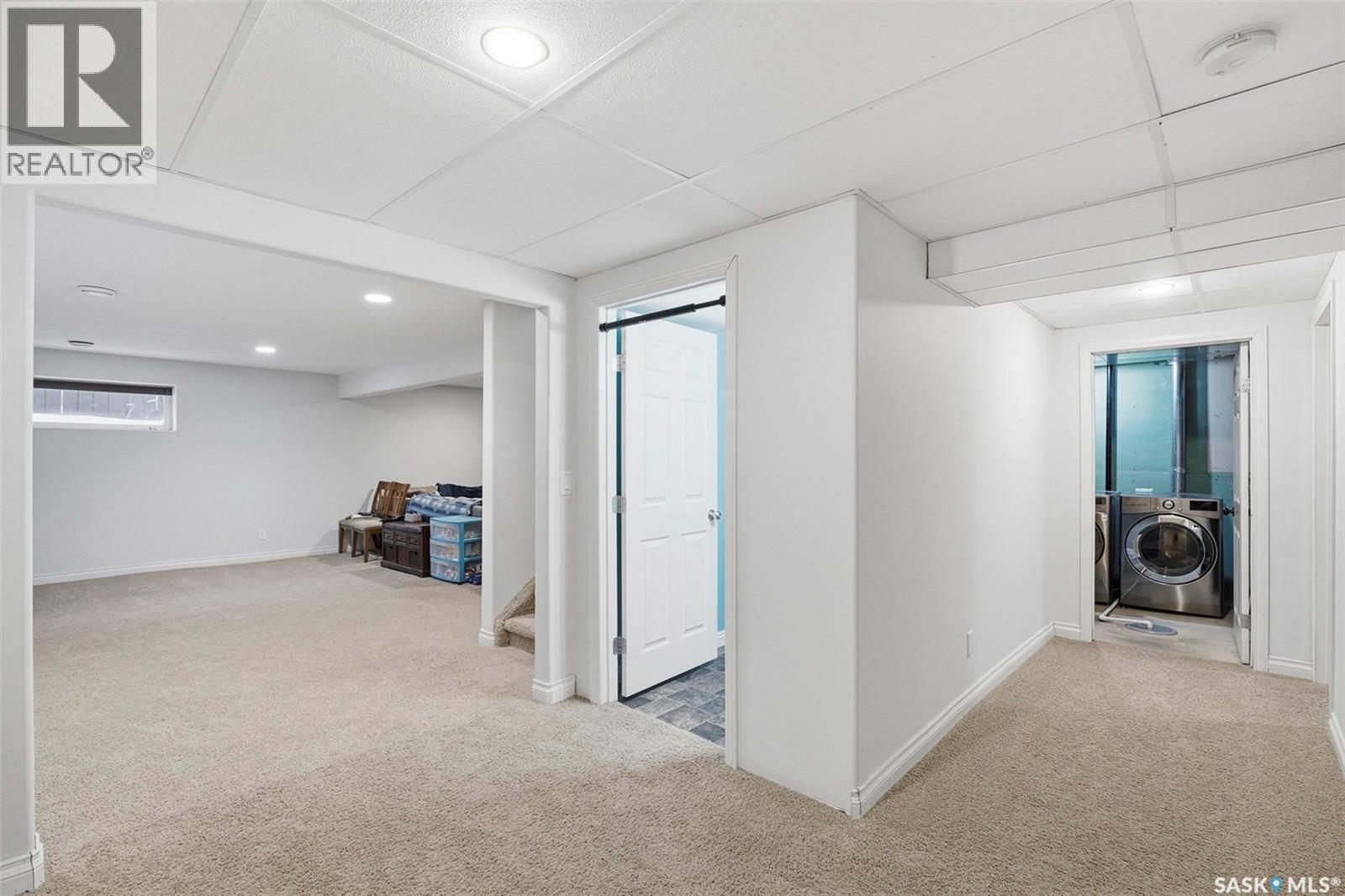 810 Rock Hill Lane, Martensville, SK - Indoor