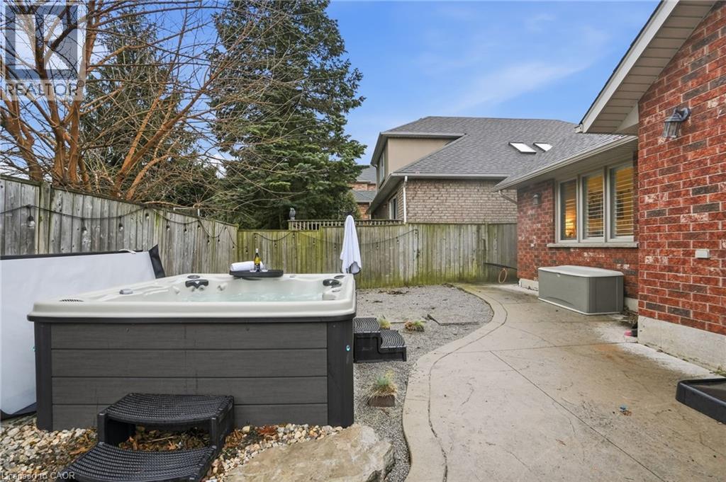 17 Krieghoff Drive, Hamilton, ON - Outdoor With Exterior