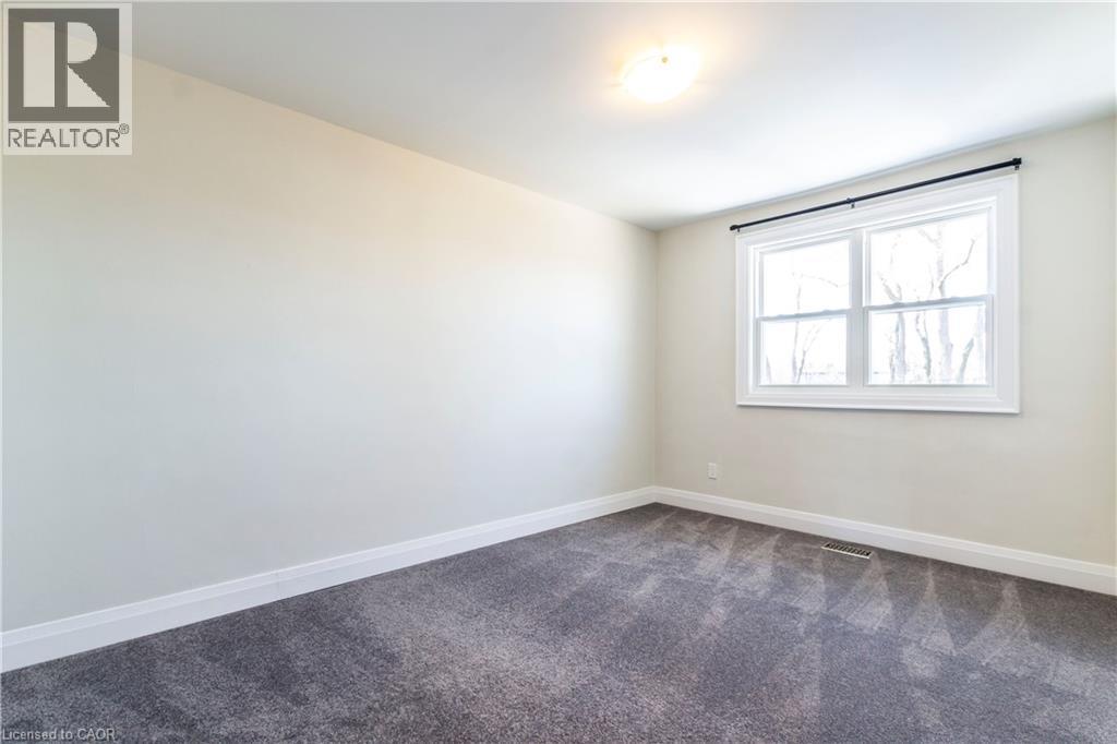 2331 Barclay Road, Burlington, ON - Indoor Photo Showing Other Room