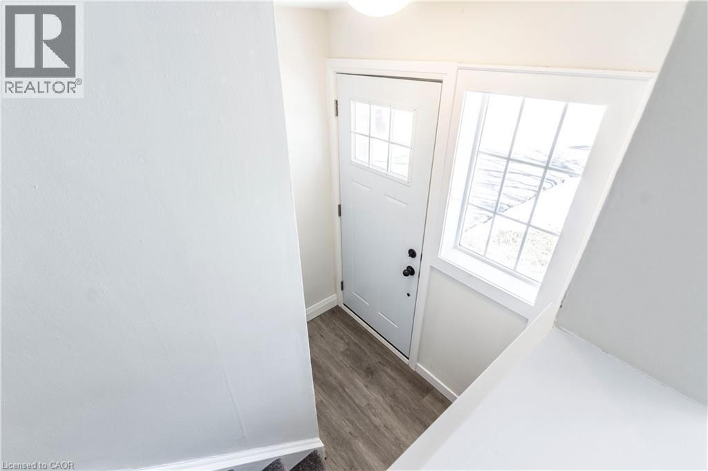 2331 Barclay Road, Burlington, ON - Indoor Photo Showing Other Room