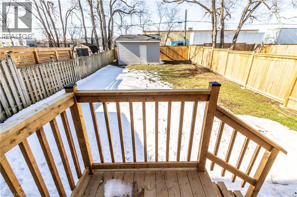 2331 Barclay Road, Burlington, ON - Outdoor