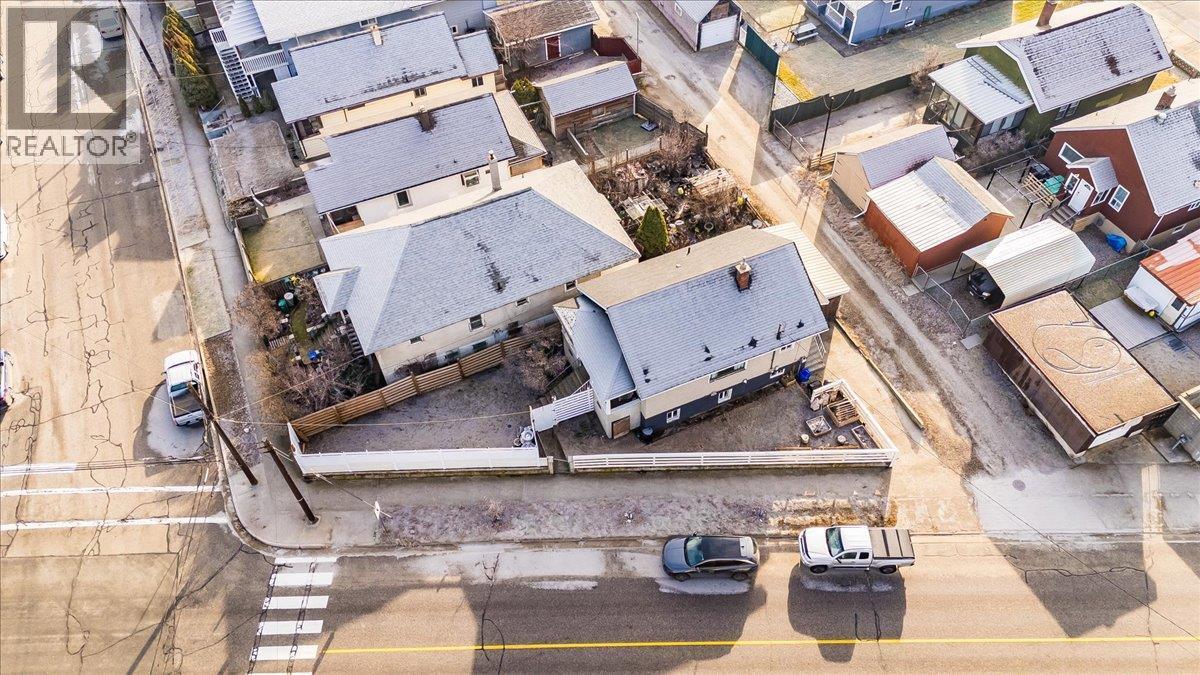 1706 Fourth Avenue, Trail, BC - Outdoor With View