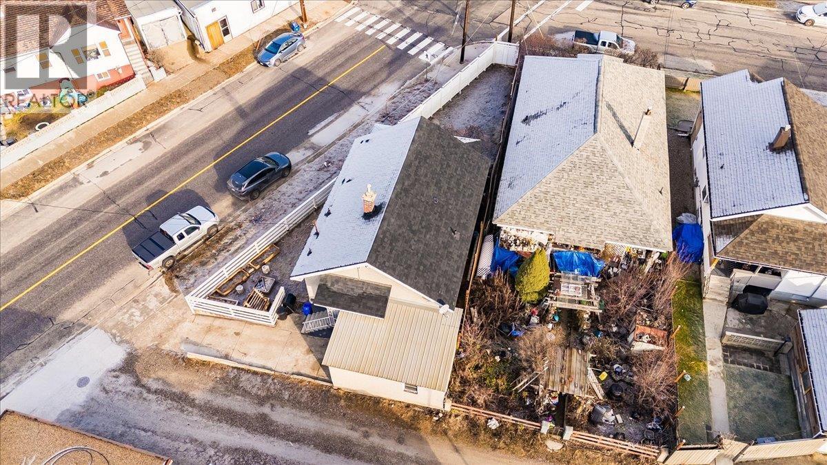 1706 Fourth Avenue, Trail, BC - Outdoor