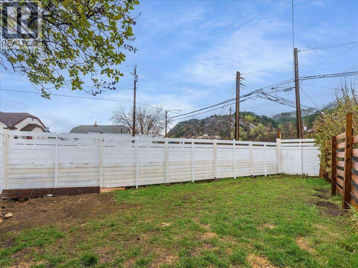 1706 Fourth Avenue, Trail, BC - Outdoor With View