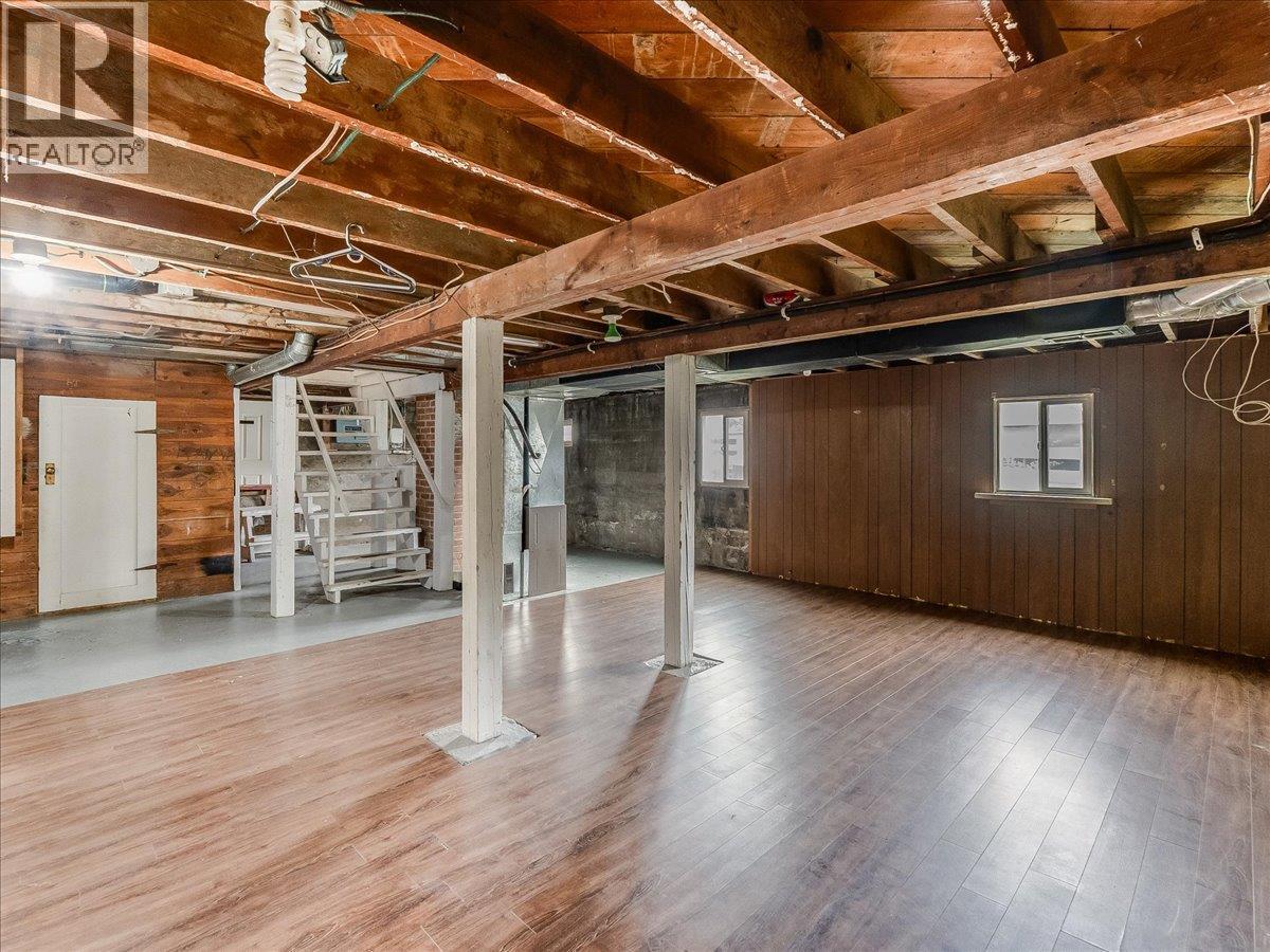 1706 Fourth Avenue, Trail, BC - Indoor Photo Showing Basement