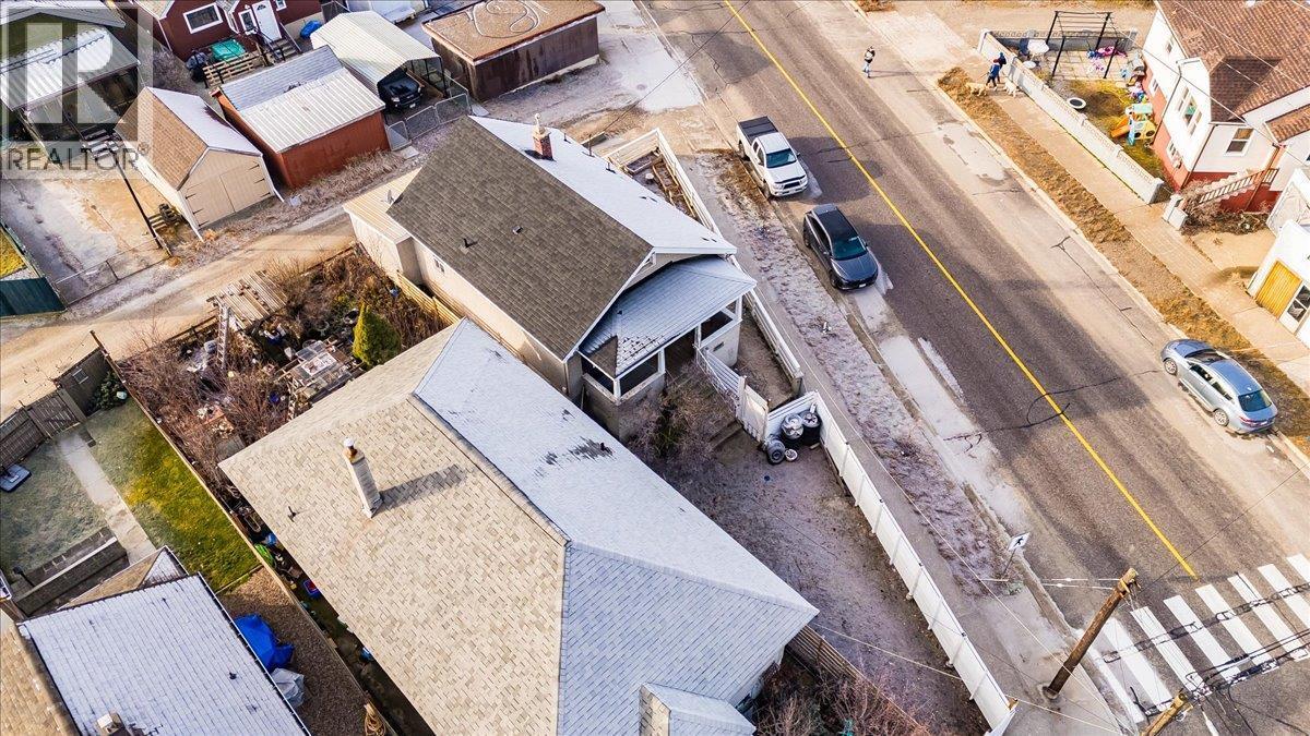 1706 Fourth Avenue, Trail, BC - Outdoor