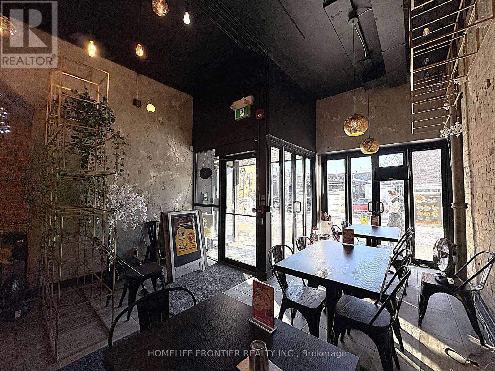 23 King Street N, Waterloo, ON