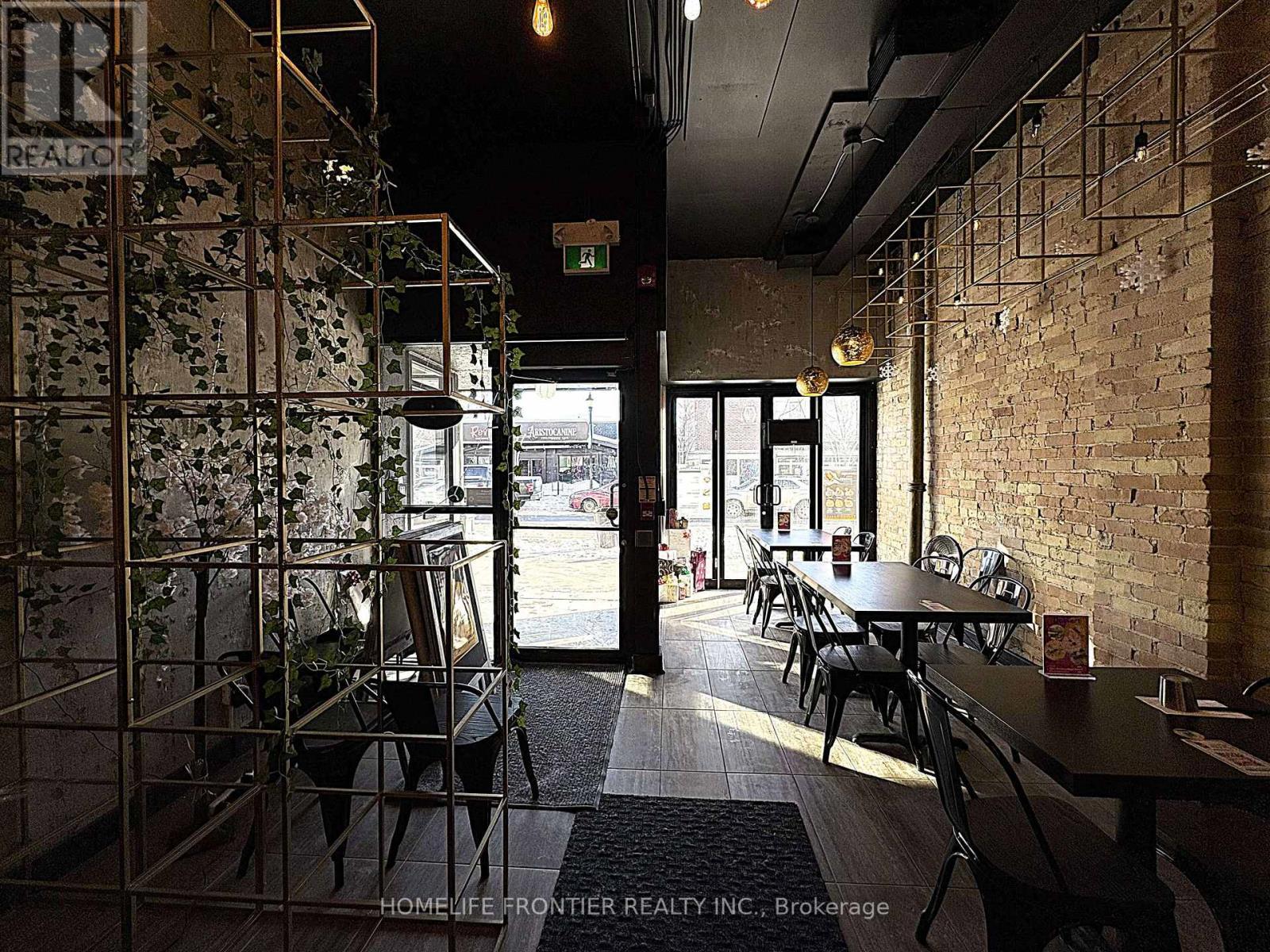 23 King Street N, Waterloo, ON