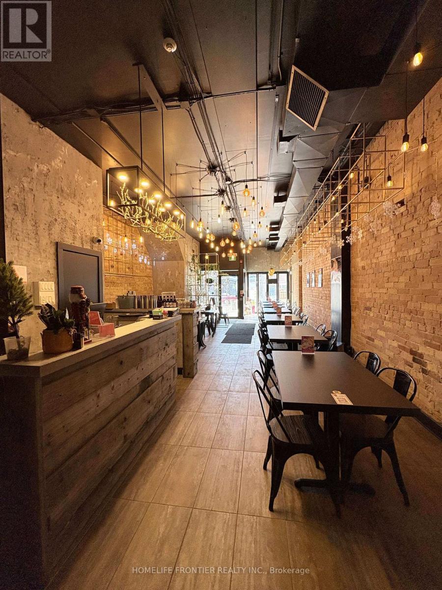 23 King Street N, Waterloo, ON