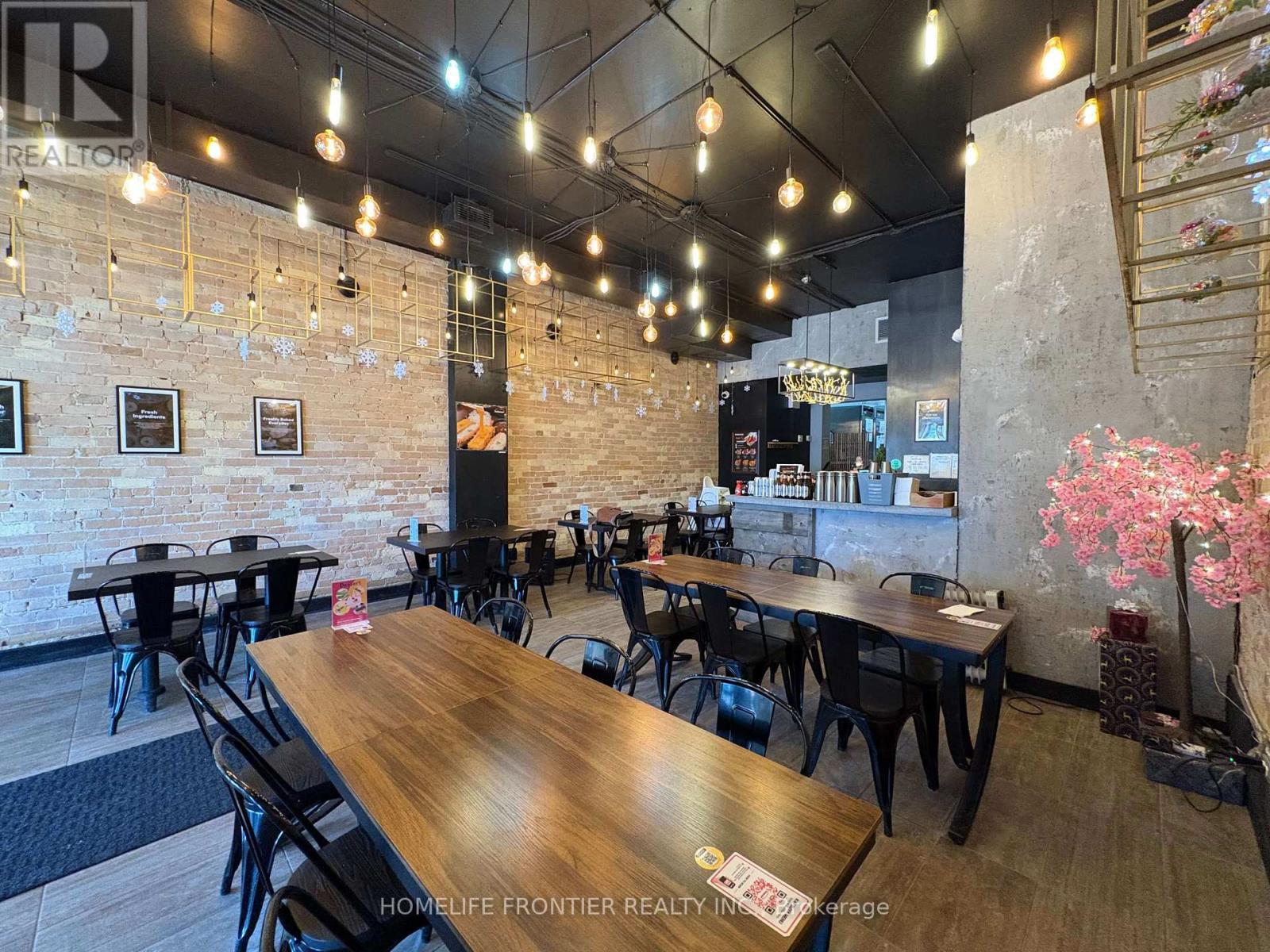 23 King Street N, Waterloo, ON