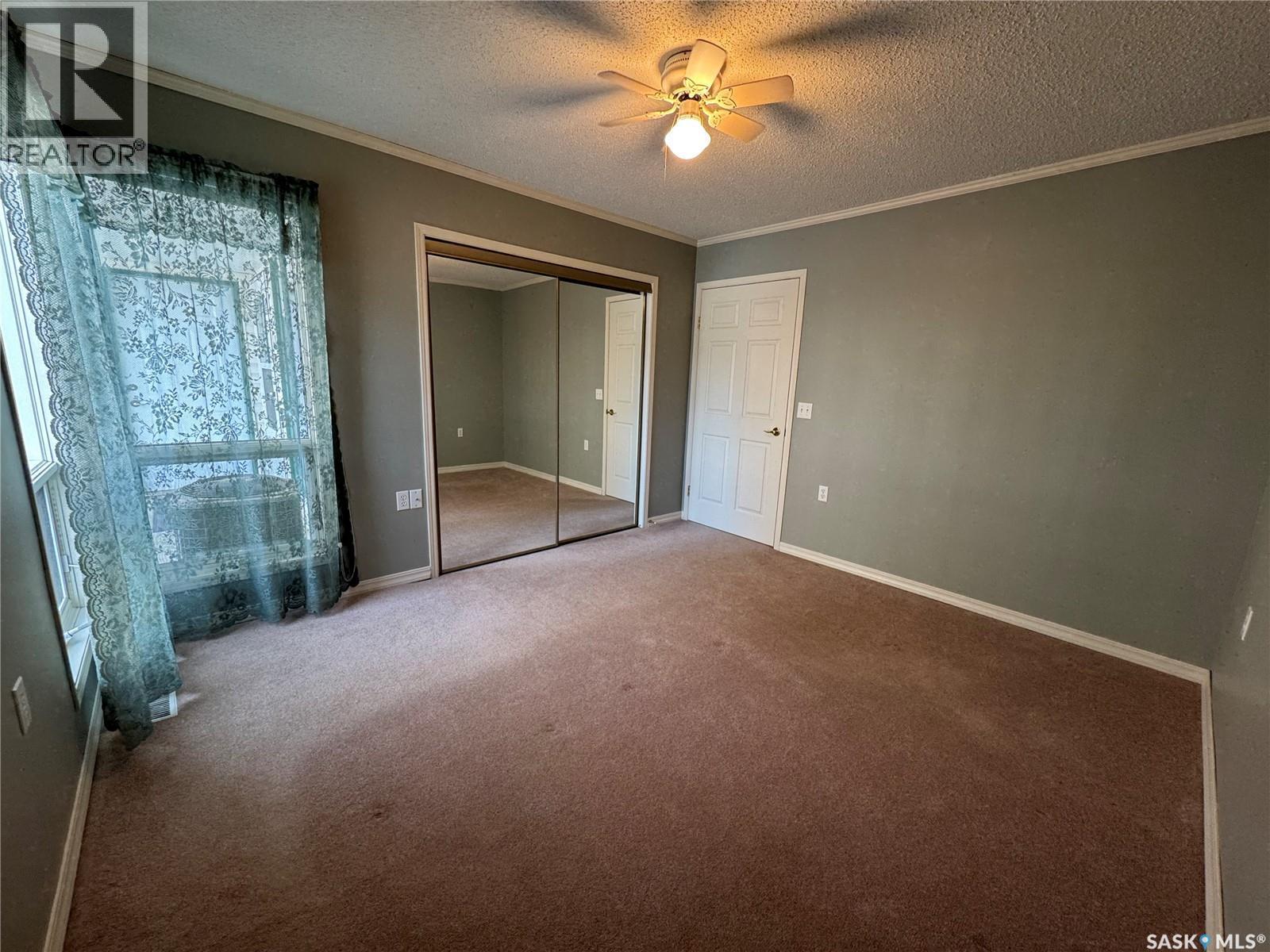 105 111 2Nd Avenue E, Rosetown, SK - Indoor Photo Showing Other Room