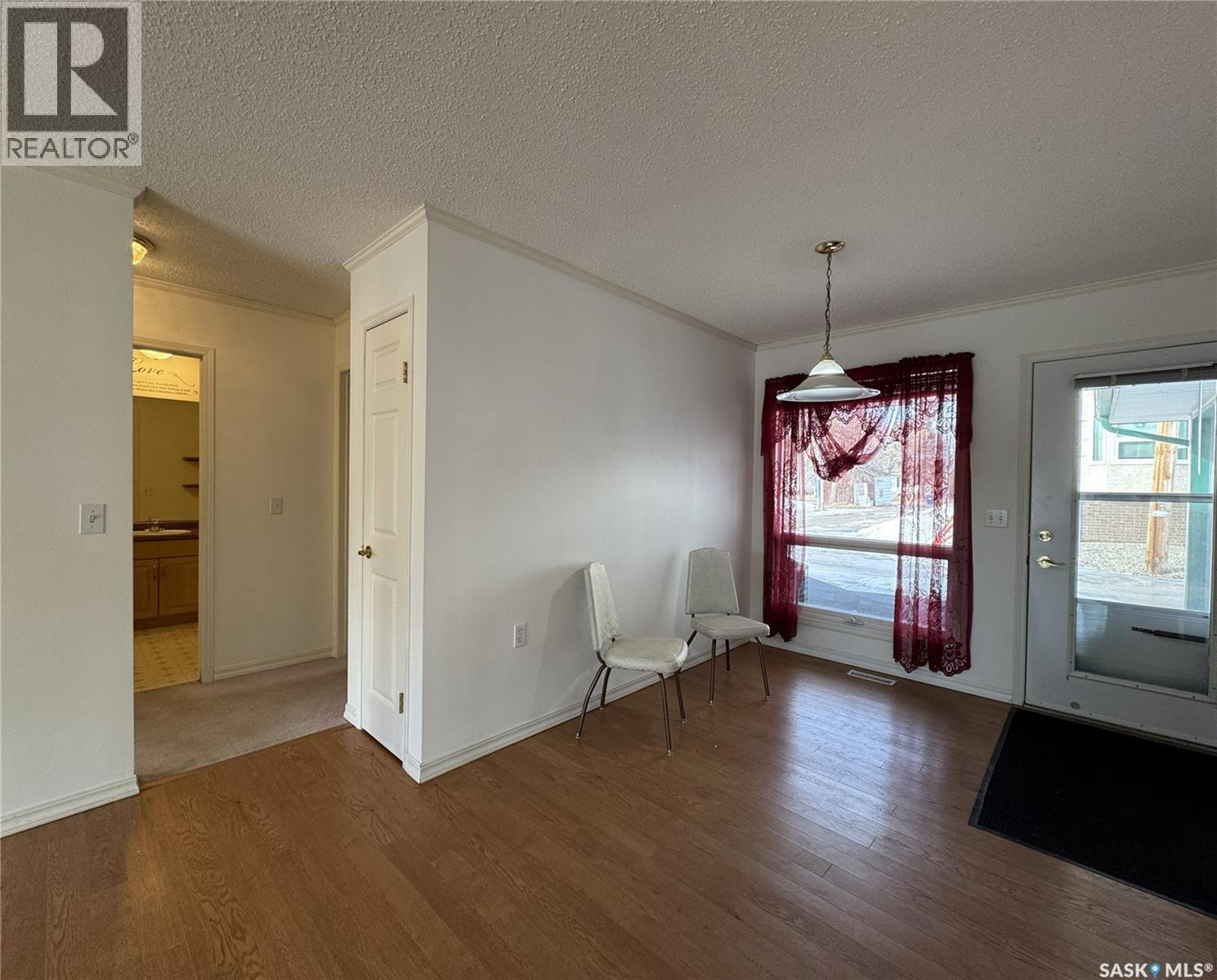 105 111 2Nd Avenue E, Rosetown, SK - Indoor Photo Showing Other Room