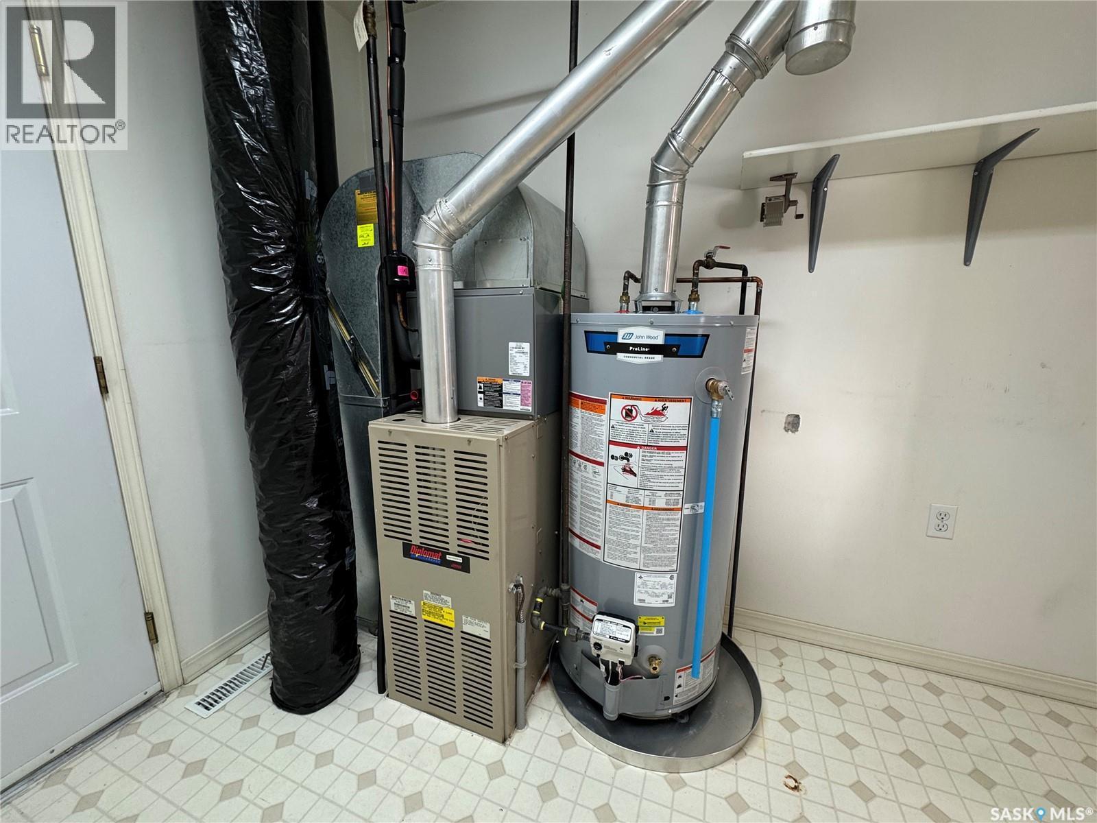 105 111 2Nd Avenue E, Rosetown, SK - Indoor Photo Showing Basement