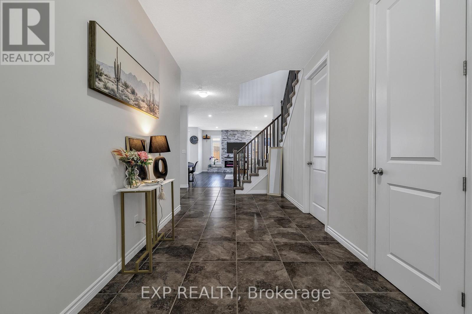 297 Thomas Slee Drive, Kitchener, ON - Indoor Photo Showing Other Room