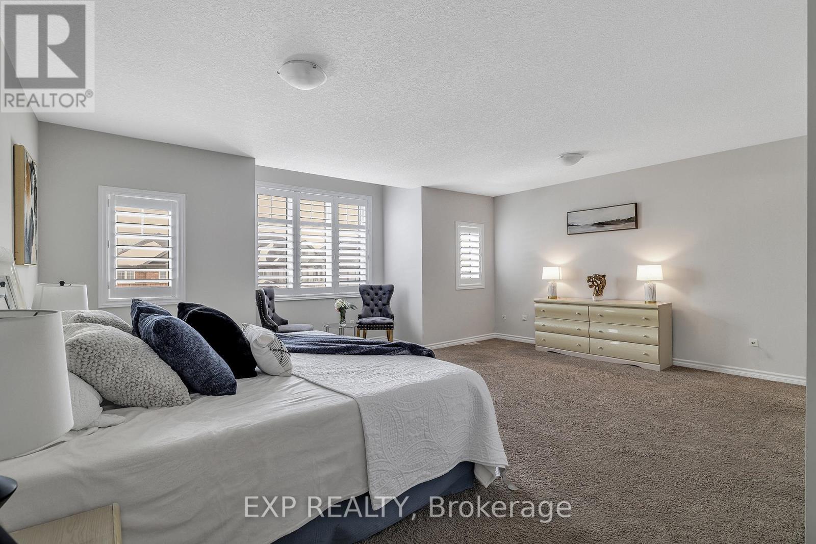 297 Thomas Slee Drive, Kitchener, ON - Indoor Photo Showing Bedroom