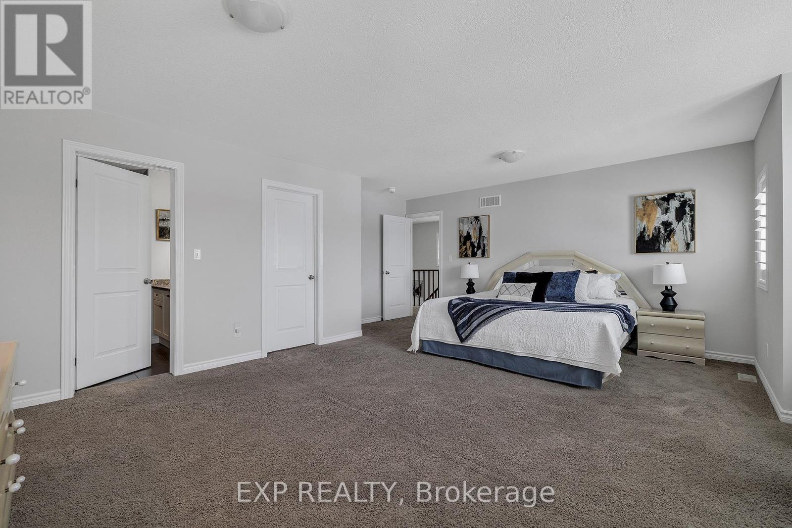 297 Thomas Slee Drive, Kitchener, ON - Indoor Photo Showing Bedroom