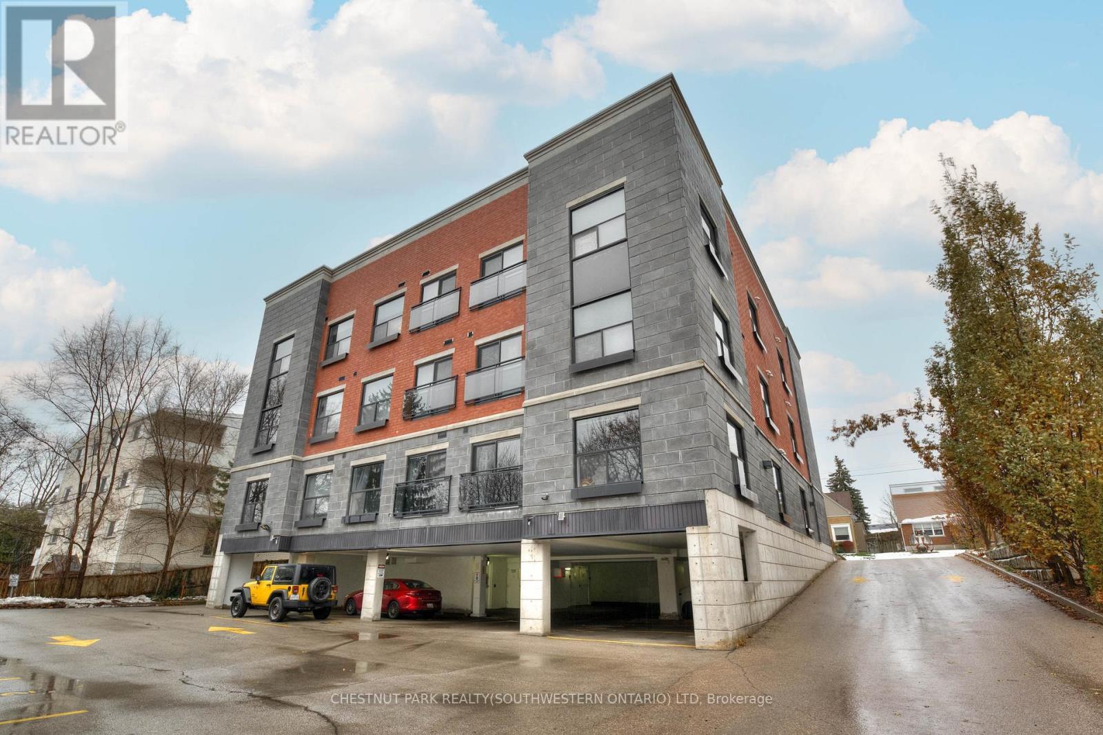 103 - 15 Devitt Avenue S, Waterloo, ON - Outdoor With Facade