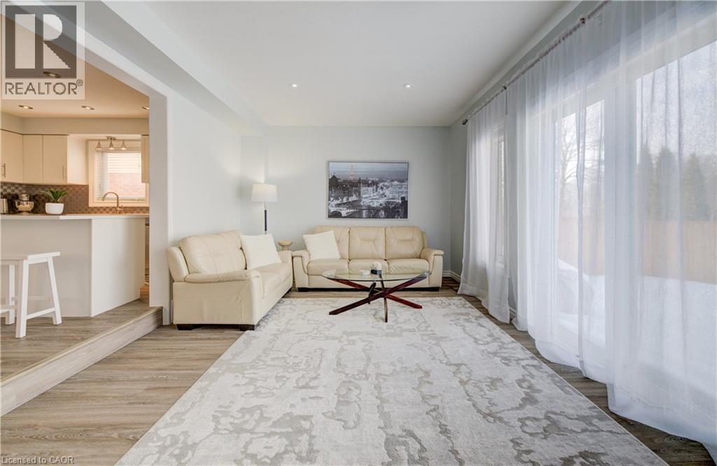 64 Hidden Creek Drive, Kitchener, ON - Indoor