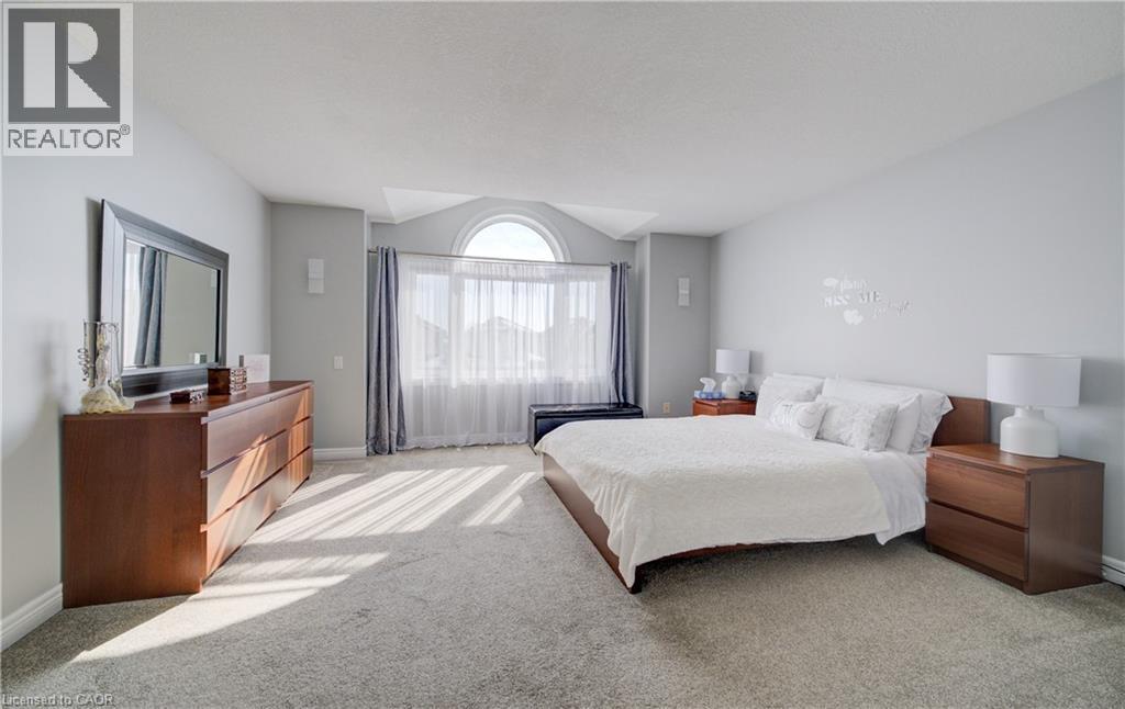 64 Hidden Creek Drive, Kitchener, ON - Indoor Photo Showing Bedroom