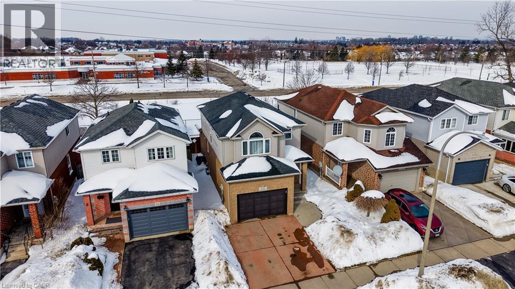 64 Hidden Creek Drive, Kitchener, ON - Outdoor With Facade