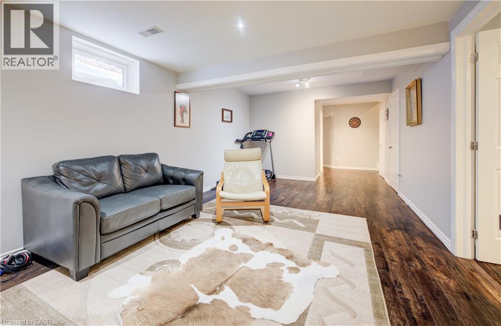 64 Hidden Creek Drive, Kitchener, ON - Indoor