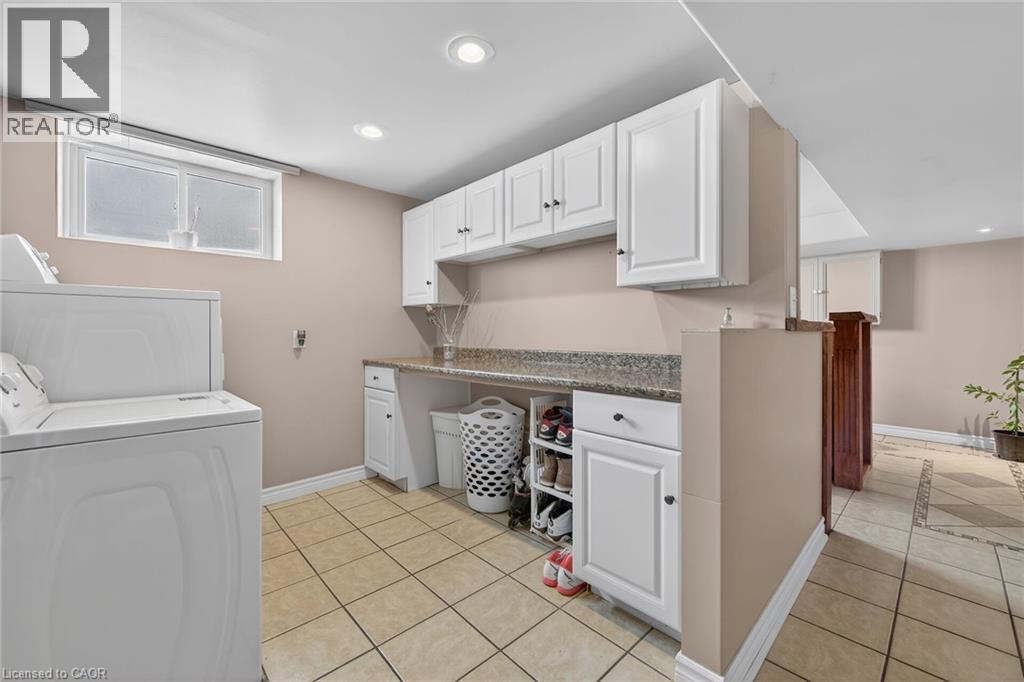 163 Rainham Road, Nanticoke, ON - Indoor Photo Showing Laundry Room