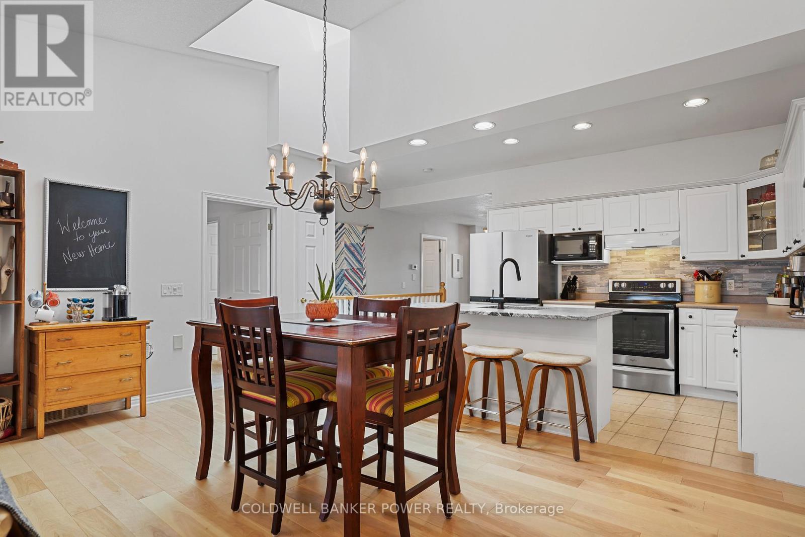 17 - 1337 Commissioners Road W, London South (South B), ON - Indoor