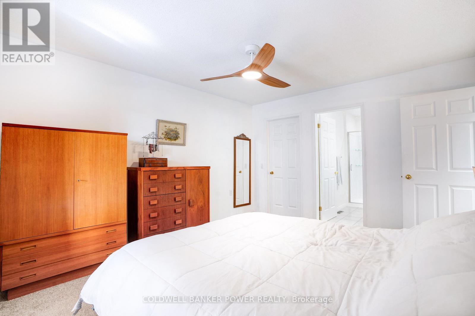 17 - 1337 Commissioners Road W, London South (South B), ON - Indoor Photo Showing Bedroom