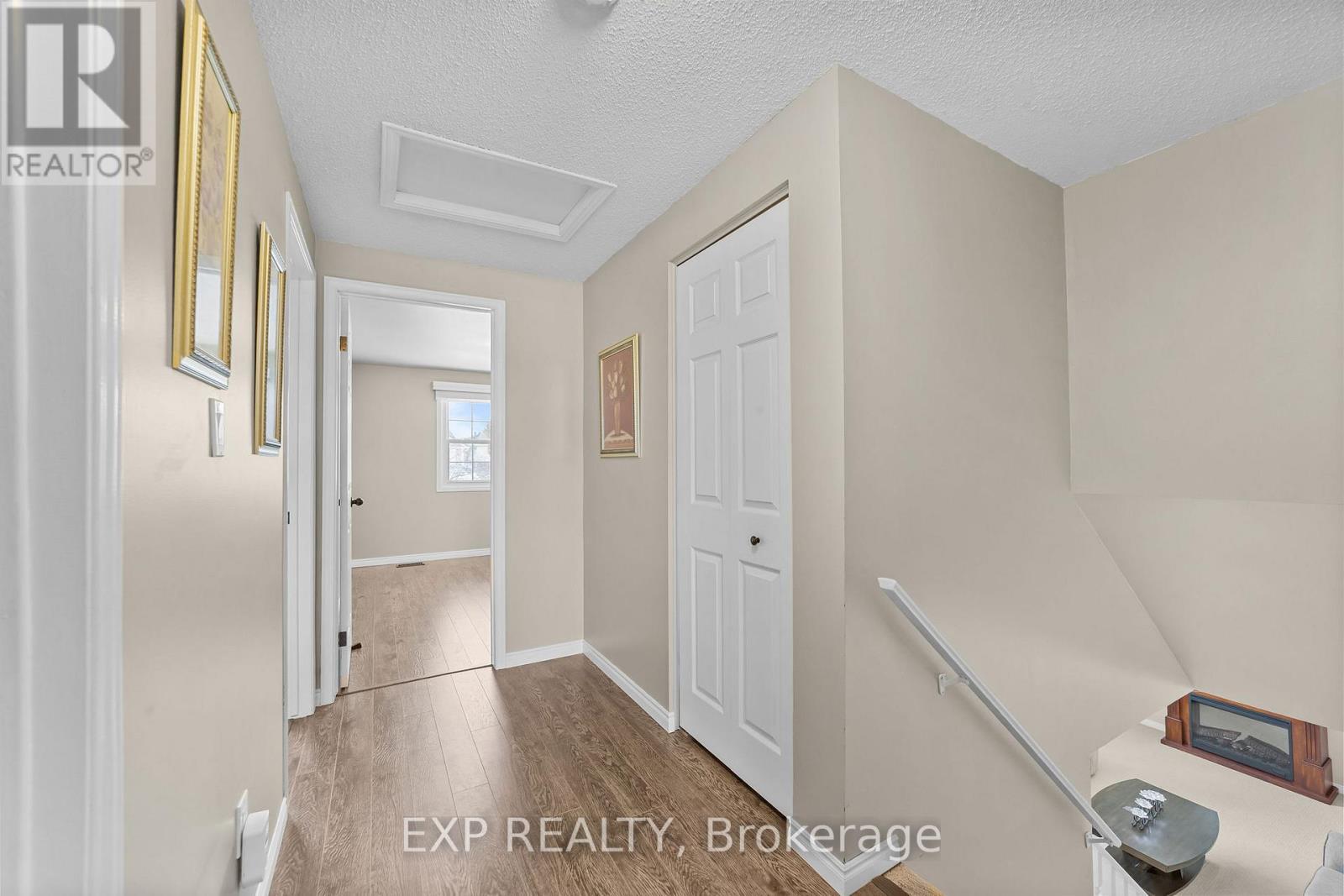 111 Roundhill Court, London South (South T), ON - Indoor Photo Showing Other Room