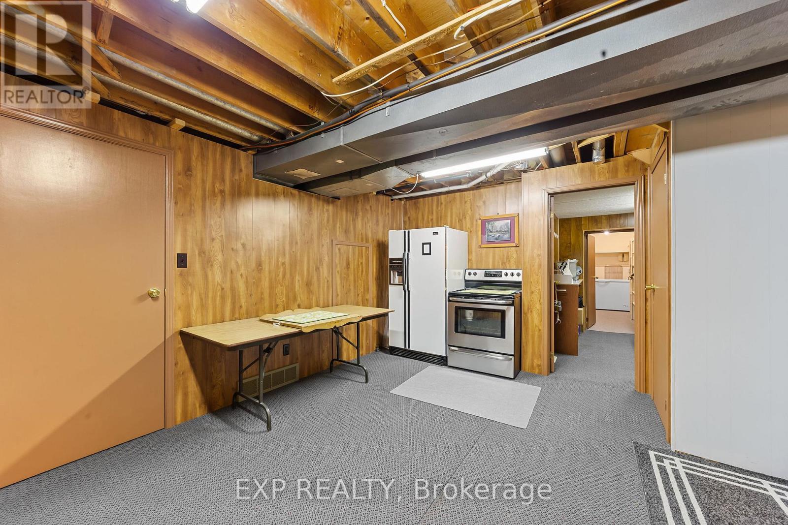 111 Roundhill Court, London South (South T), ON - Indoor Photo Showing Basement