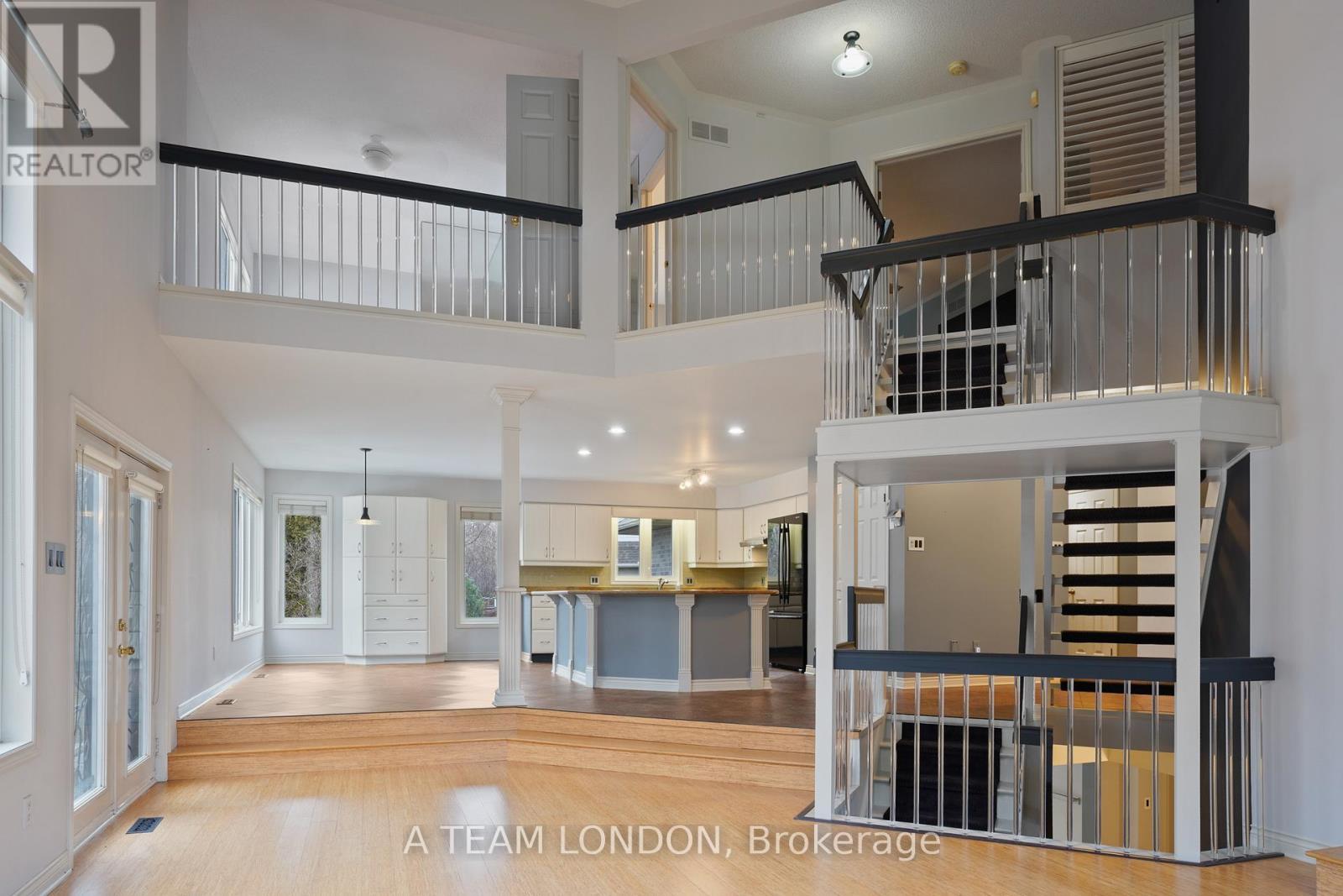 15 Bayside Court, London East (East D), ON - Indoor Photo Showing Other Room