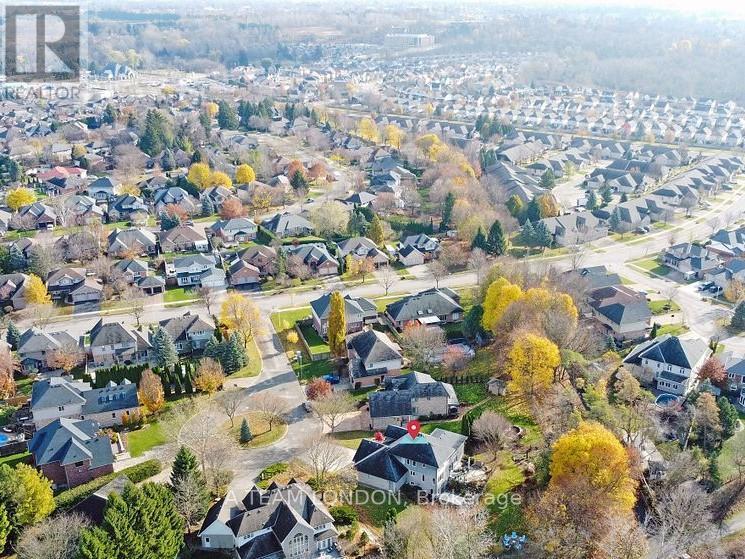 15 Bayside Court, London East (East D), ON - Outdoor With View