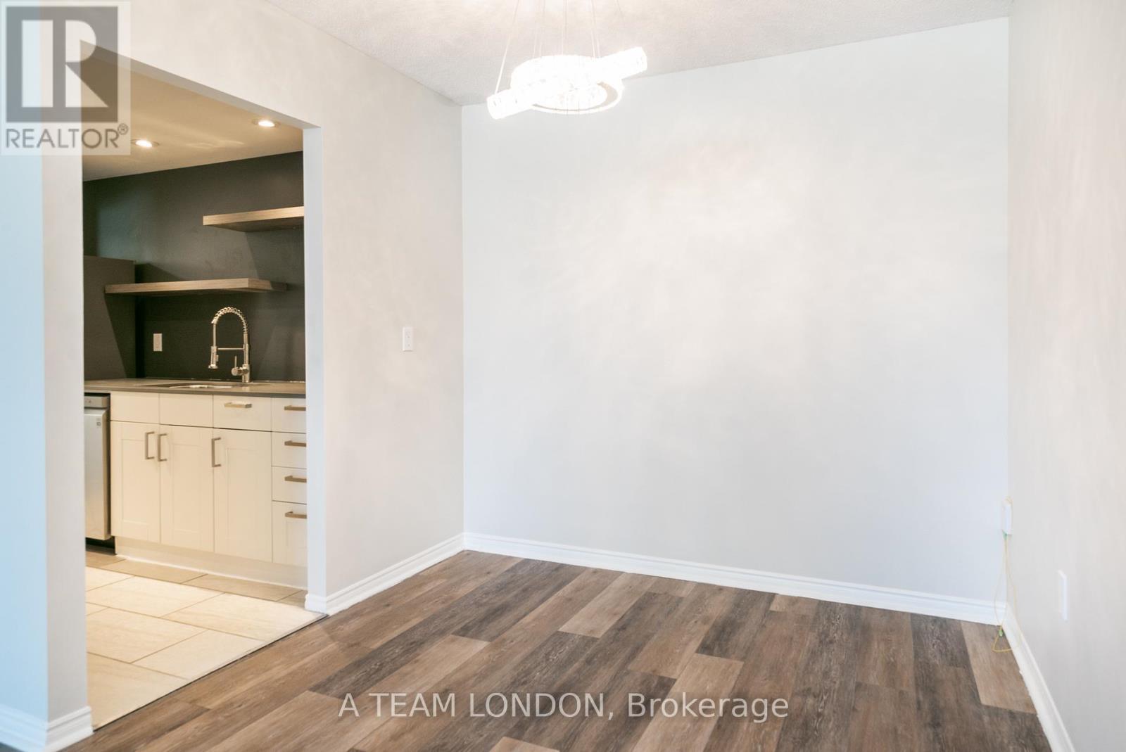 503 - 155 Kent Street, London East (East F), ON - Indoor Photo Showing Other Room