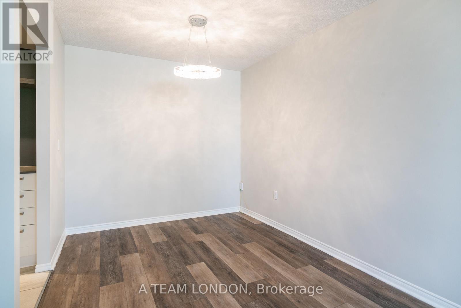 503 - 155 Kent Street, London East (East F), ON - Indoor Photo Showing Other Room