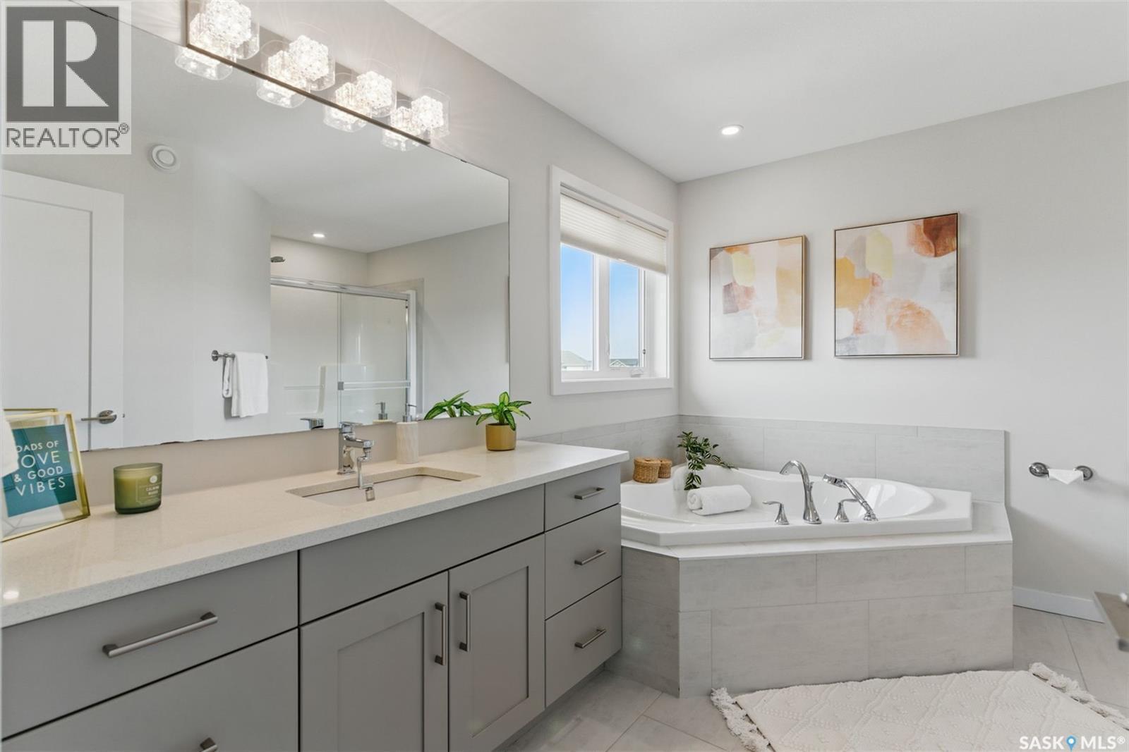 306 Secord Way, Saskatoon, SK - Indoor Photo Showing Bathroom