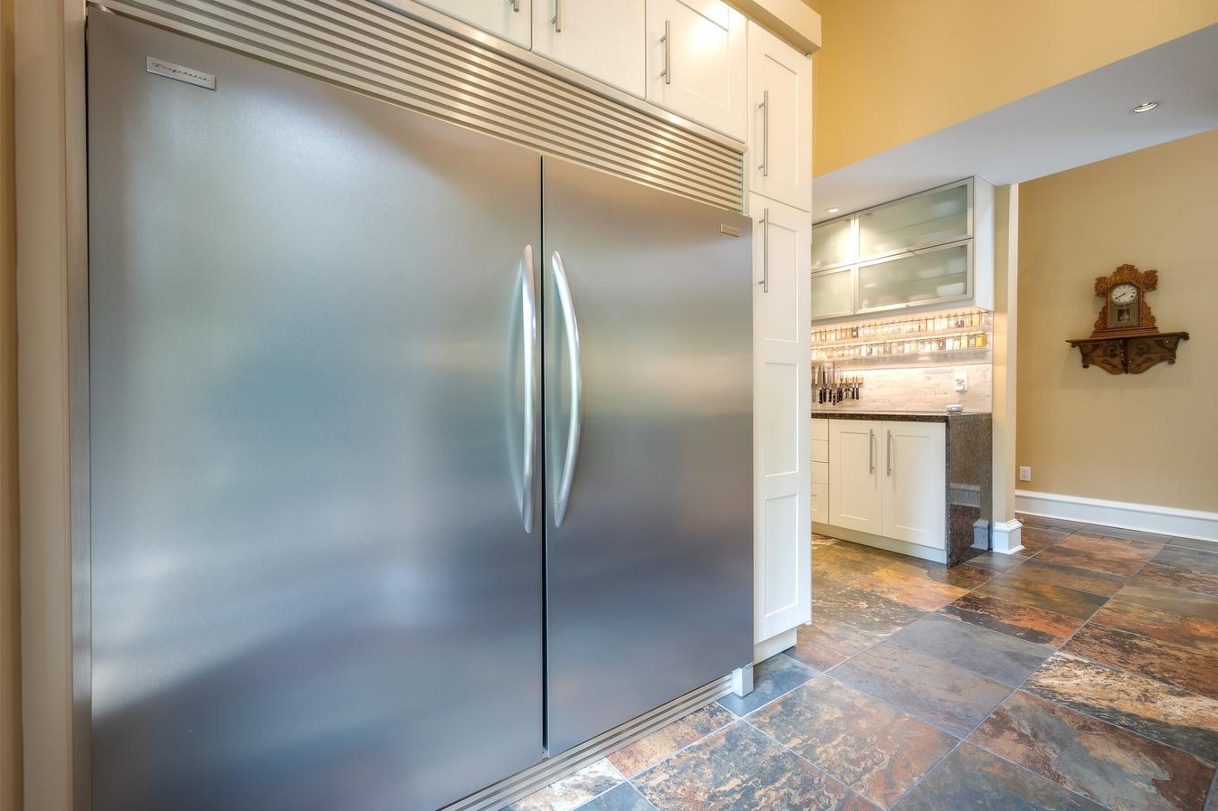 Cuisine - 19 Rue Raffles, Hudson, QC - Indoor Photo Showing Other Room