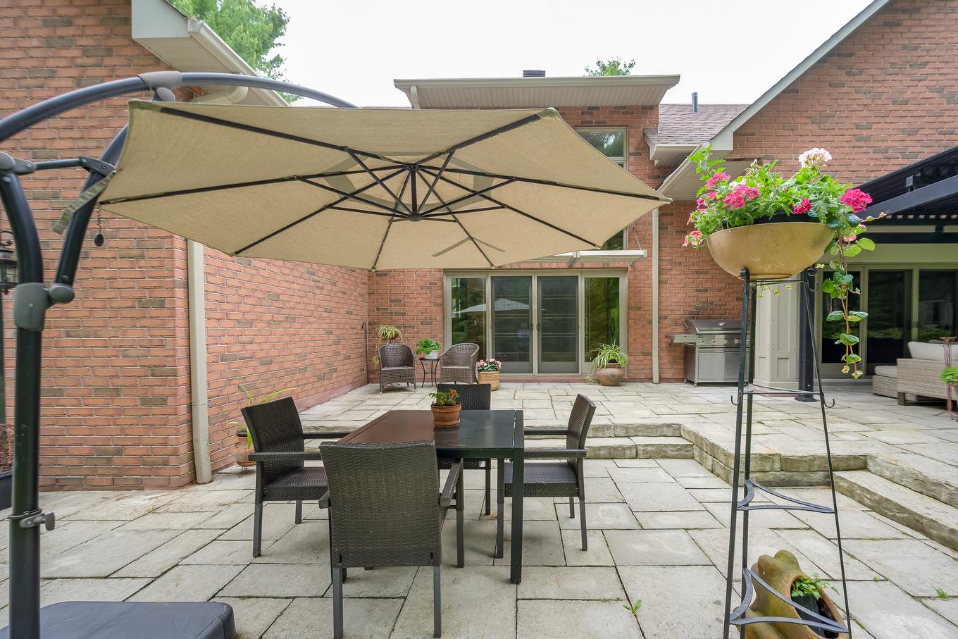 Terrasse - 19 Rue Raffles, Hudson, QC - Outdoor With Deck Patio Veranda With Exterior