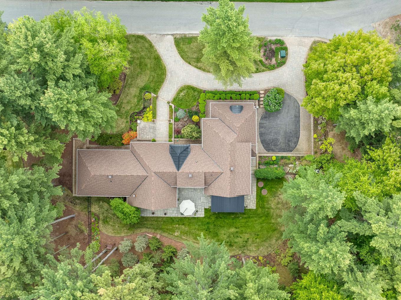 Photo aérienne - 19 Rue Raffles, Hudson, QC - Outdoor