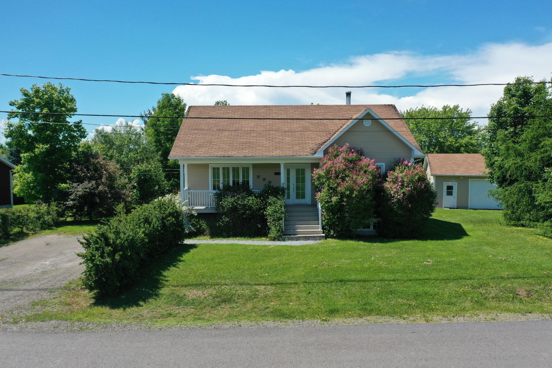 Front of Structure - 15 Rue Garneau, Saint-Pacôme, QC - Outdoor With Facade
