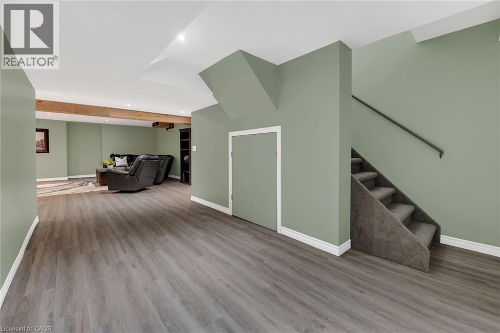 4 Moonstone Court, Hamilton, ON - Indoor Photo Showing Other Room