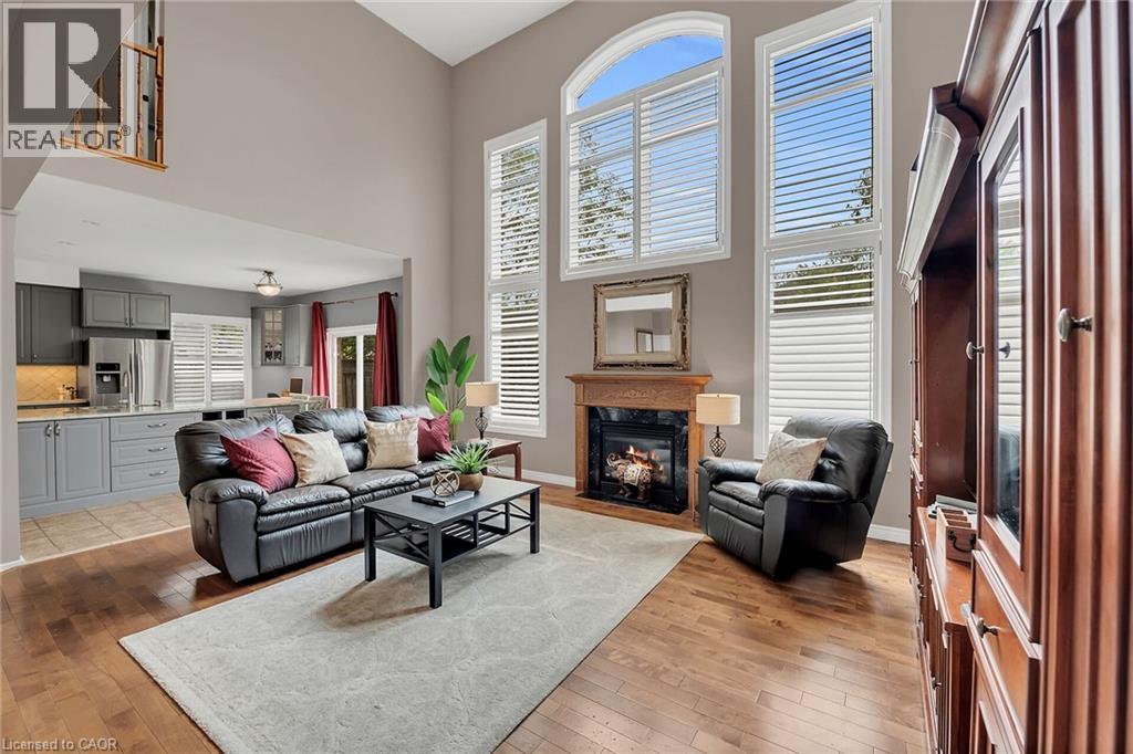 4 Moonstone Court, Hamilton, ON - Indoor Photo Showing Living Room With Fireplace