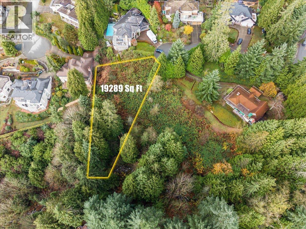 2320 Chairlift Close, West Vancouver, BC