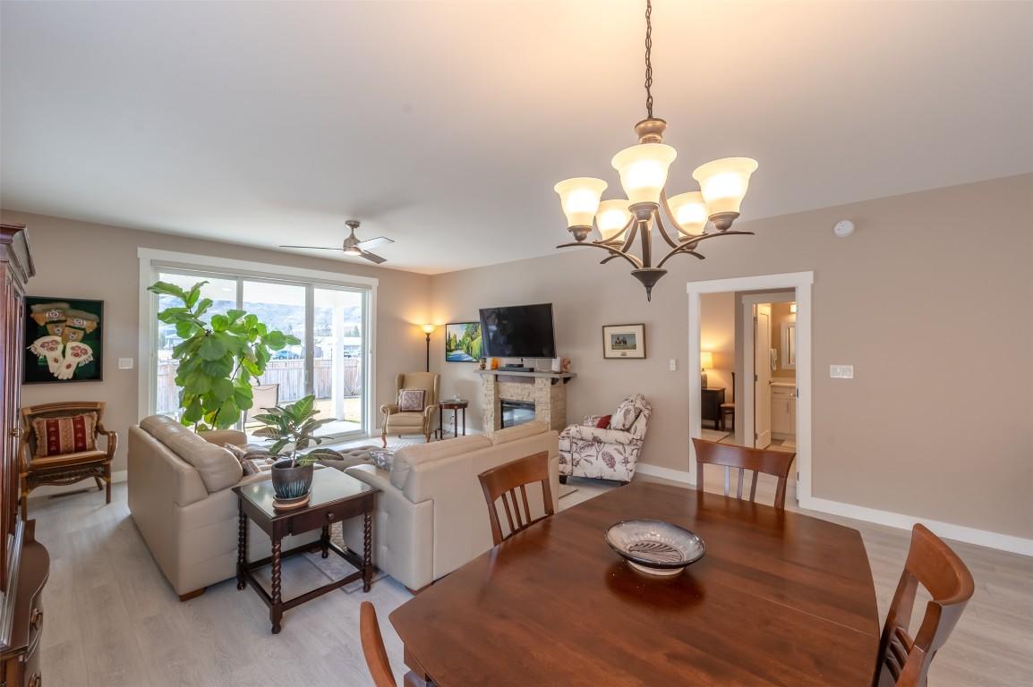 389 10Th Avenue, Keremeos, BC - Indoor Photo Showing Dining Room