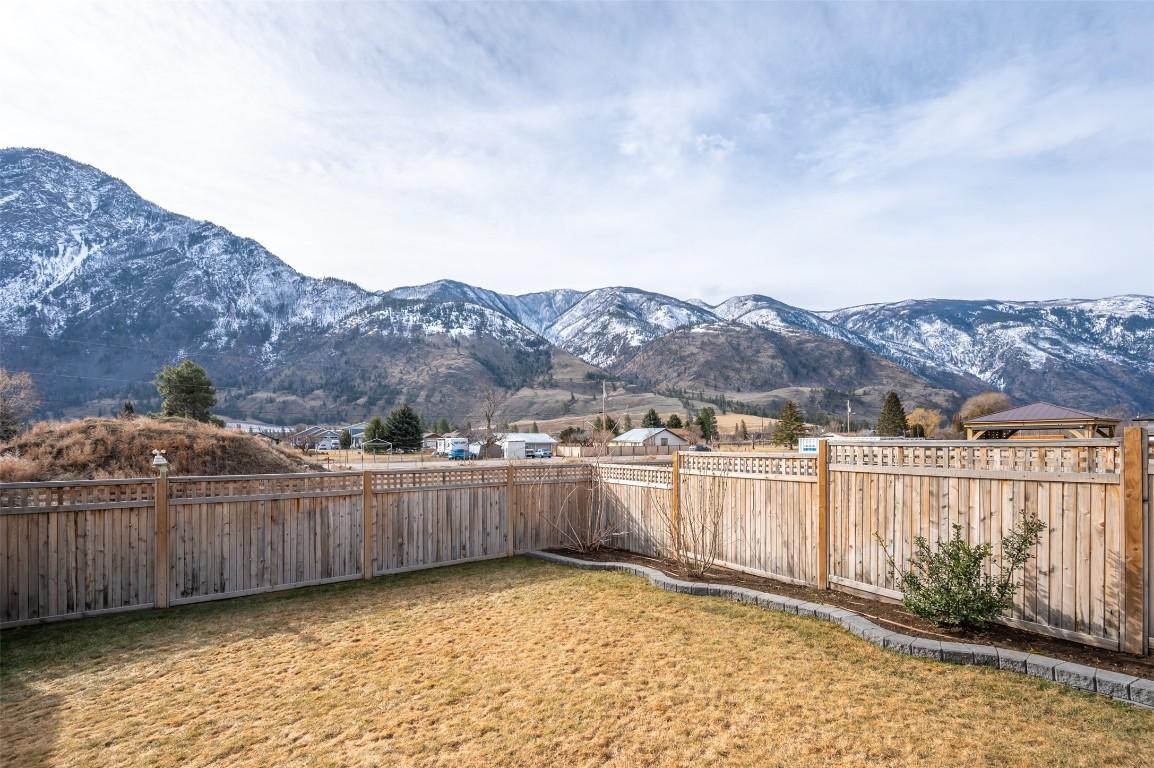 389 10Th Avenue, Keremeos, BC - Outdoor