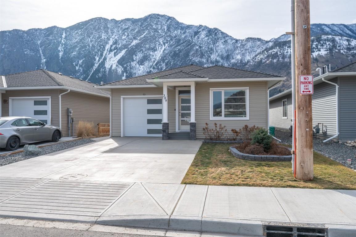 389 10Th Avenue, Keremeos, BC - Outdoor