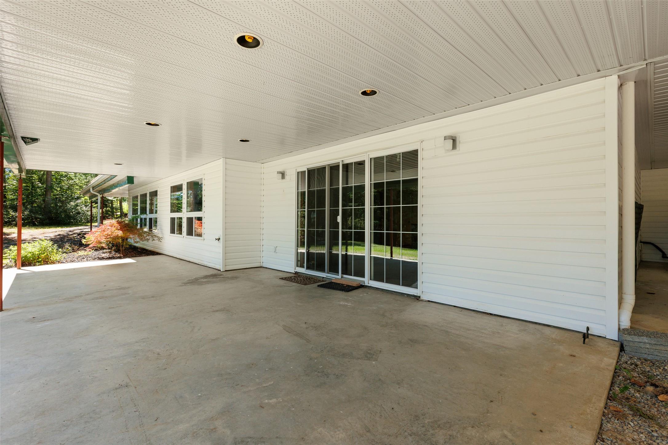 1548 Teetzel Road, Creston, BC - Outdoor With Deck Patio Veranda With Exterior